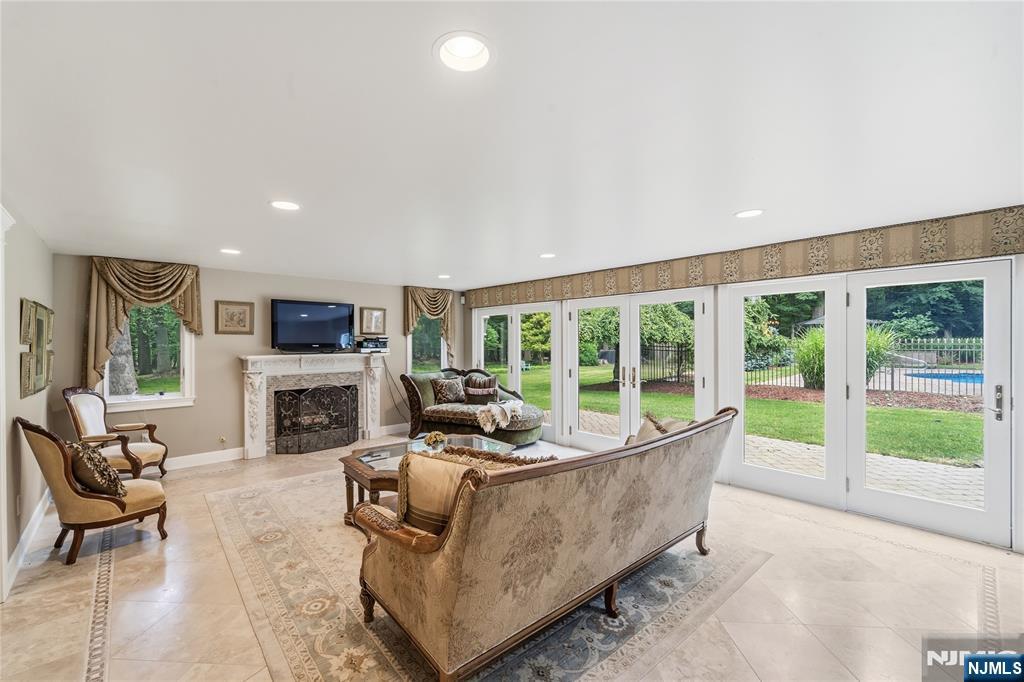 136 Willow Drive