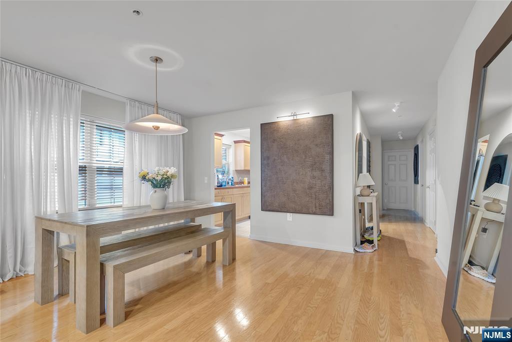547 Gorge Road 2E