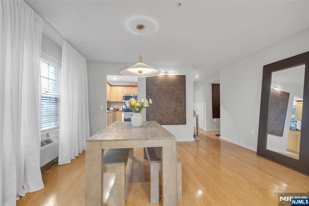 547 Gorge Road 2E