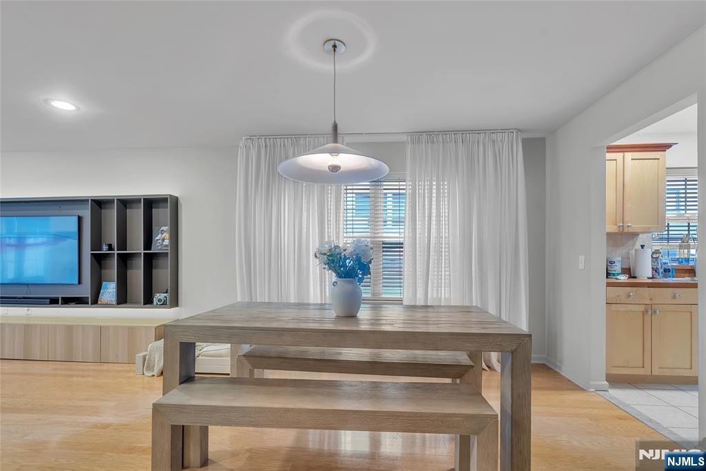547 Gorge Road 2E