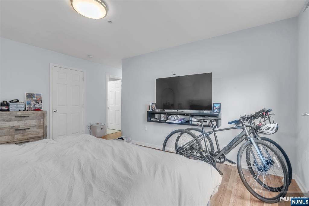 547 Gorge Road 2E