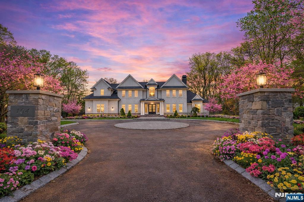 104 Chestnut Ridge