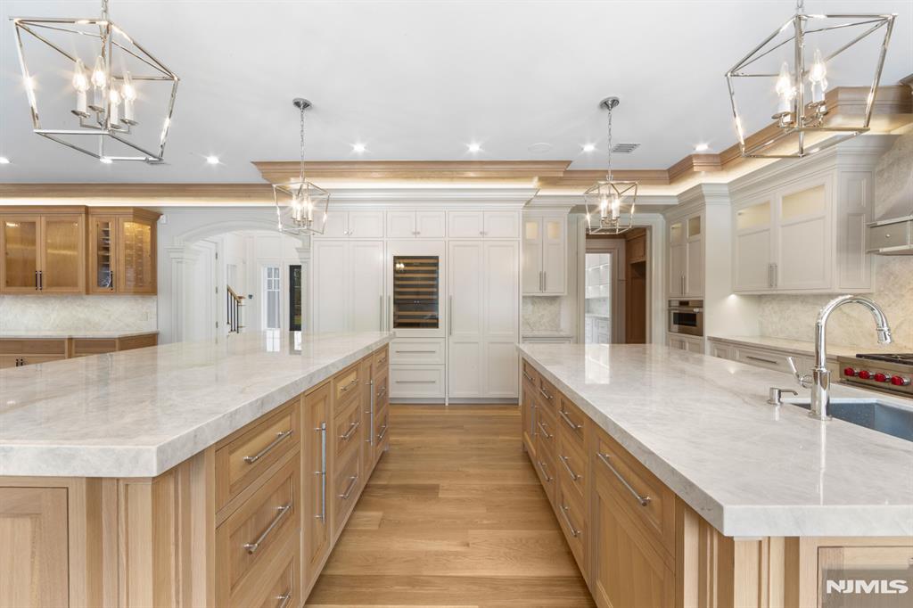 104 Chestnut Ridge