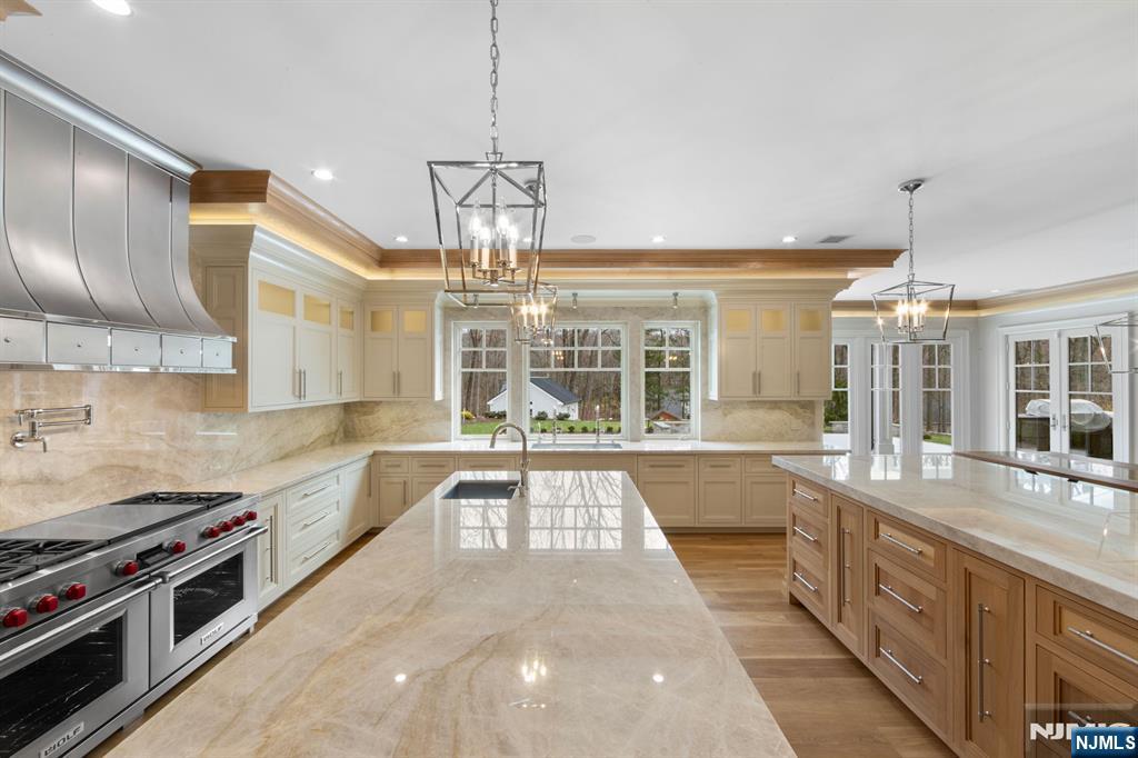 104 Chestnut Ridge