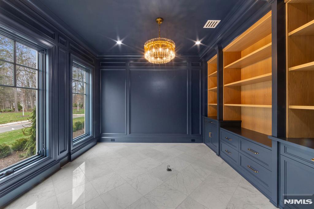 104 Chestnut Ridge