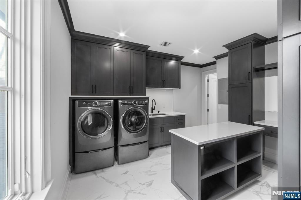 104 Chestnut Ridge