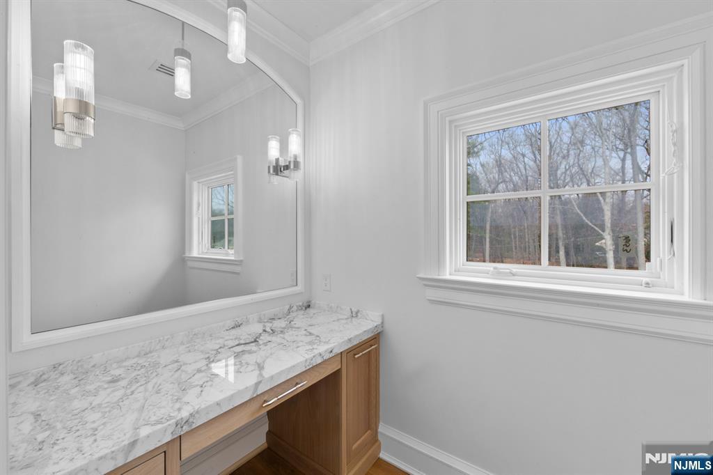 104 Chestnut Ridge