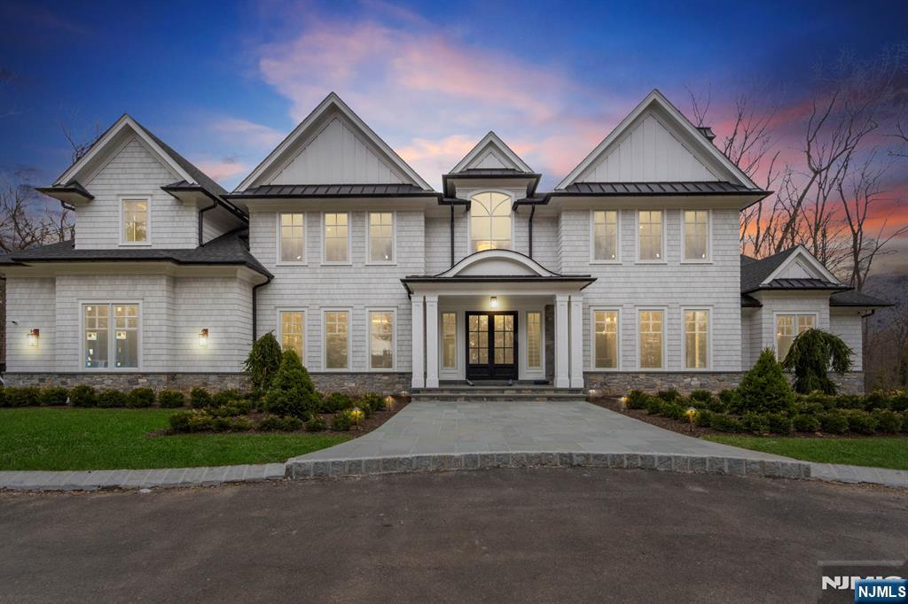 104 Chestnut Ridge
