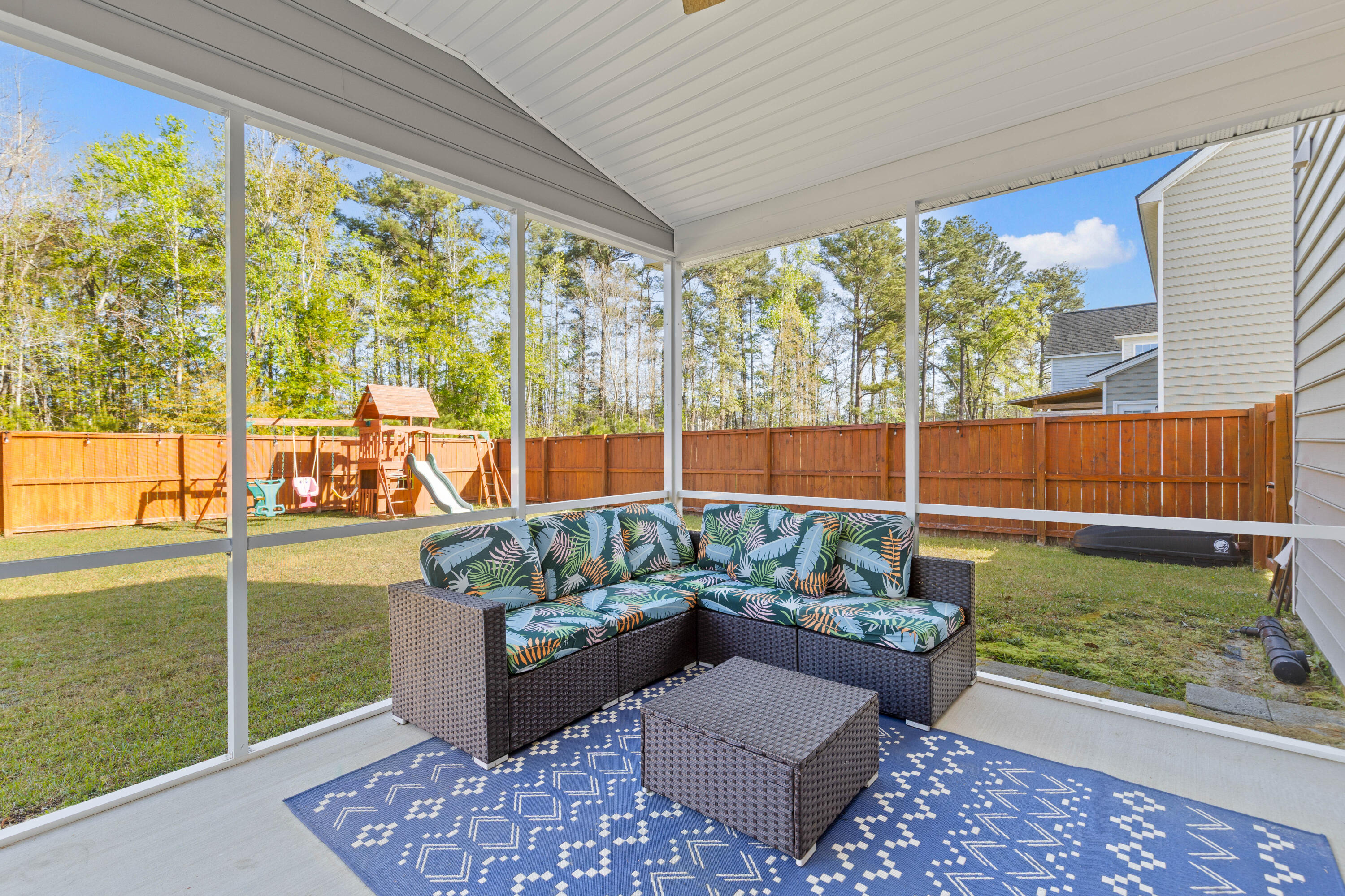 511 Singing Bush Avenue