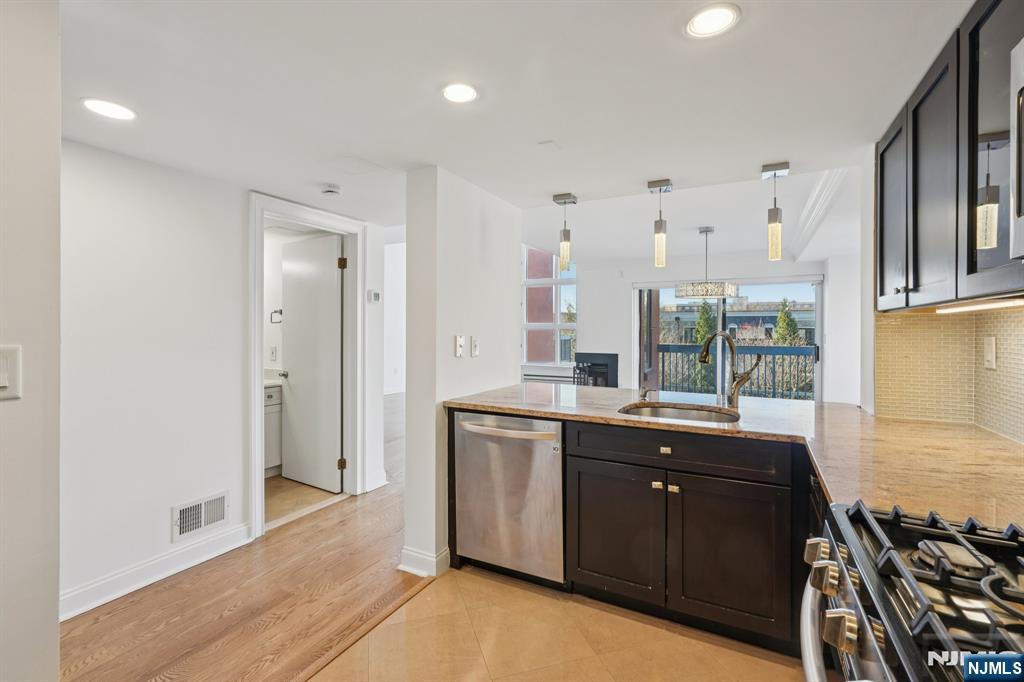 316 Thornton Court T316
