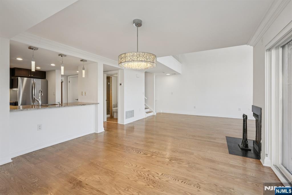 316 Thornton Court T316