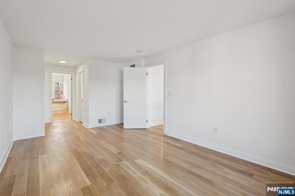 316 Thornton Court T316