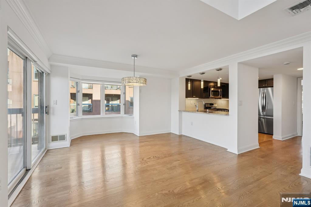 316 Thornton Court T316