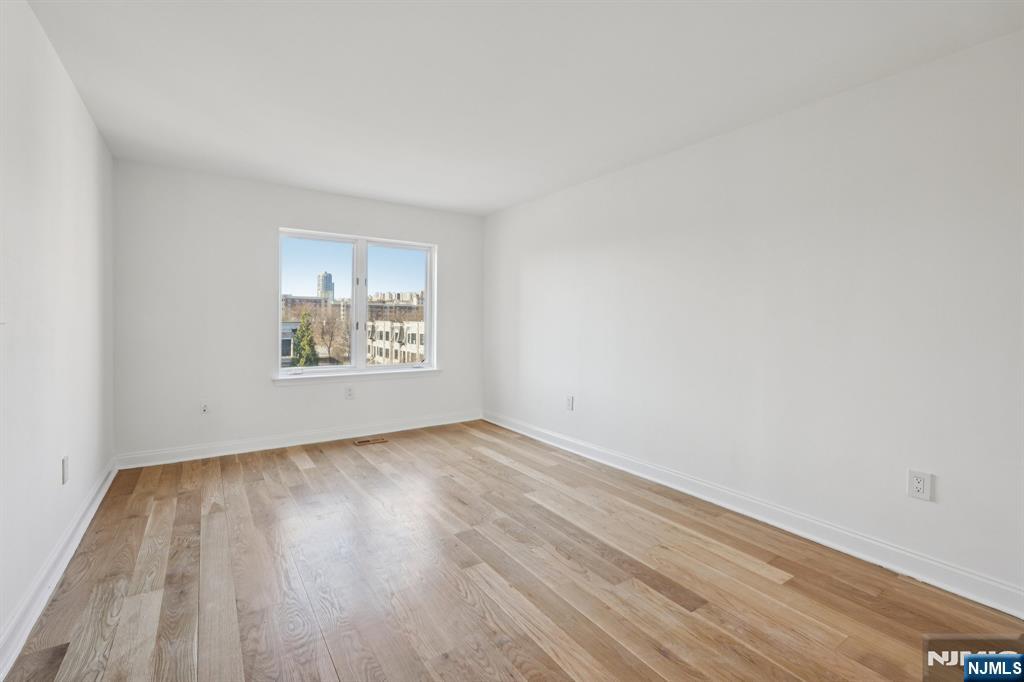 316 Thornton Court T316