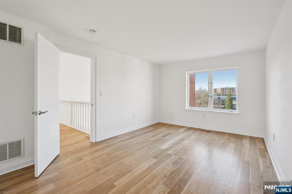 316 Thornton Court T316