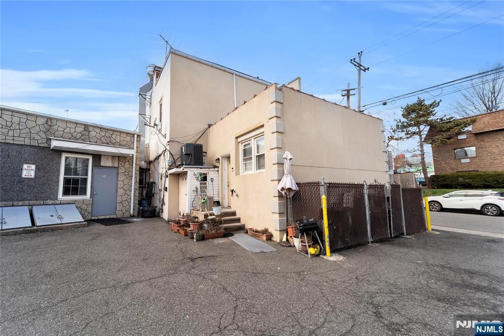 265 Queen Anne Road