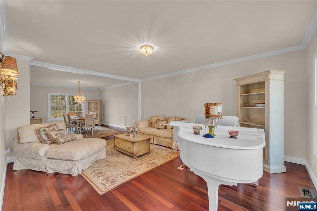 136 Tappan Road