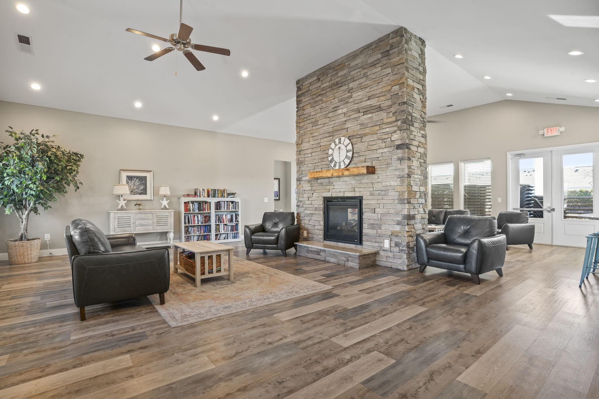 4031 Taranto Loop Unit: C