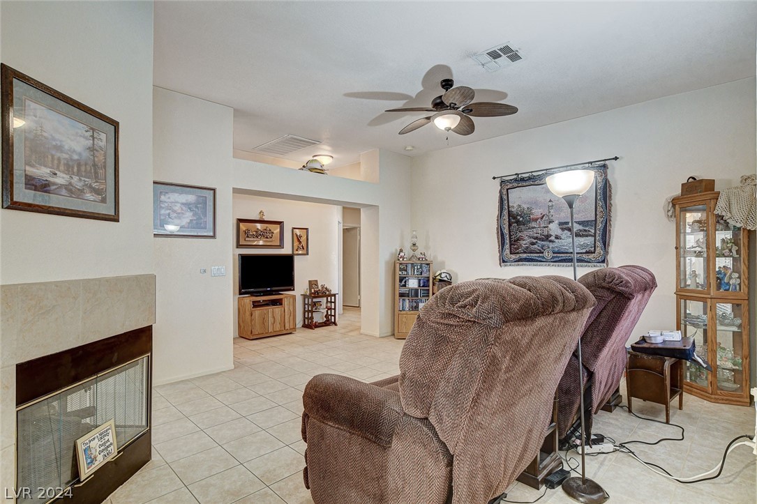 450 Tiger Lily Way