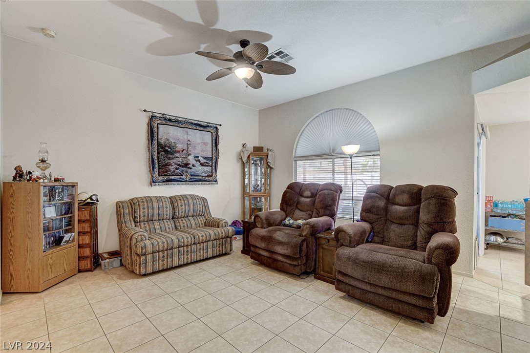 450 Tiger Lily Way