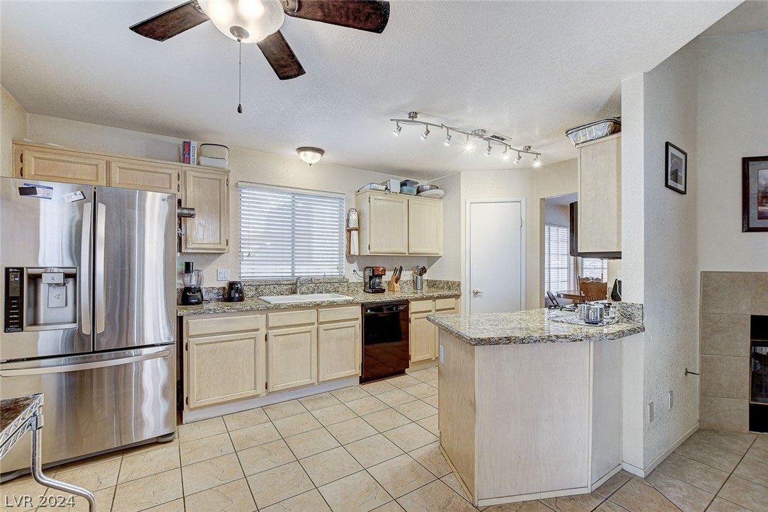 450 Tiger Lily Way