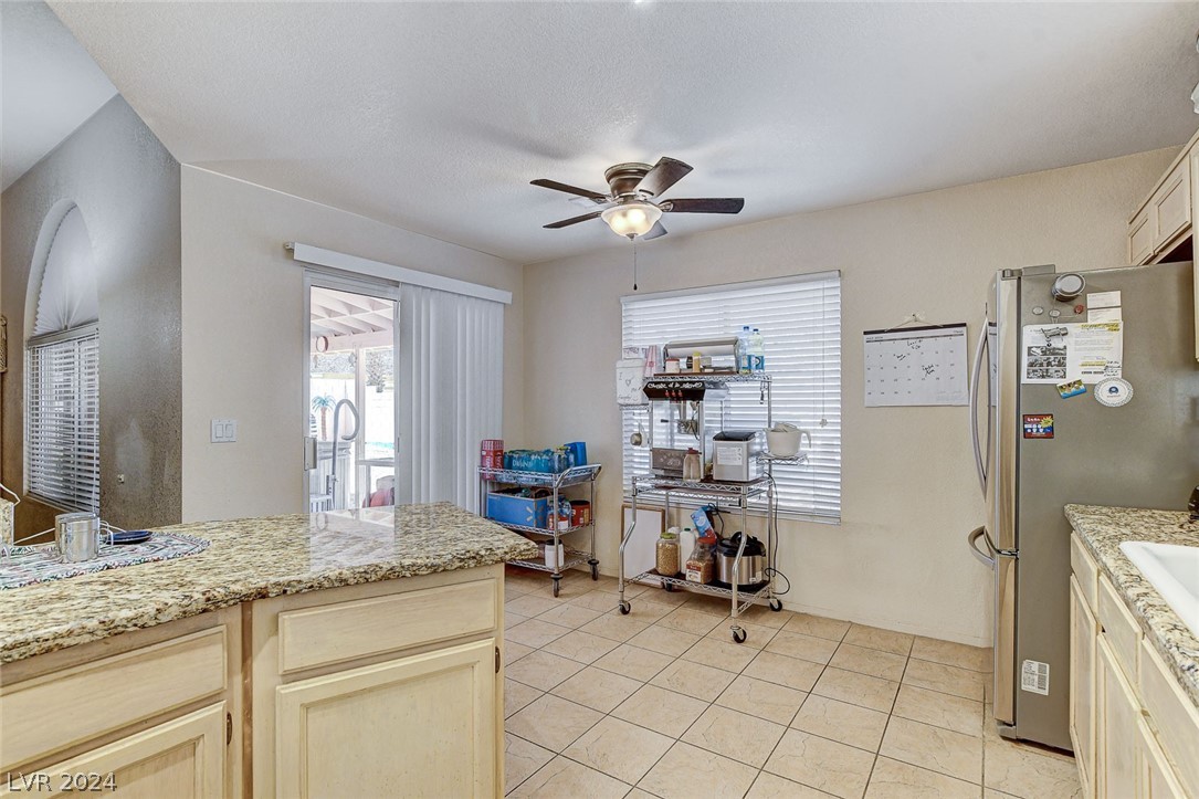 450 Tiger Lily Way