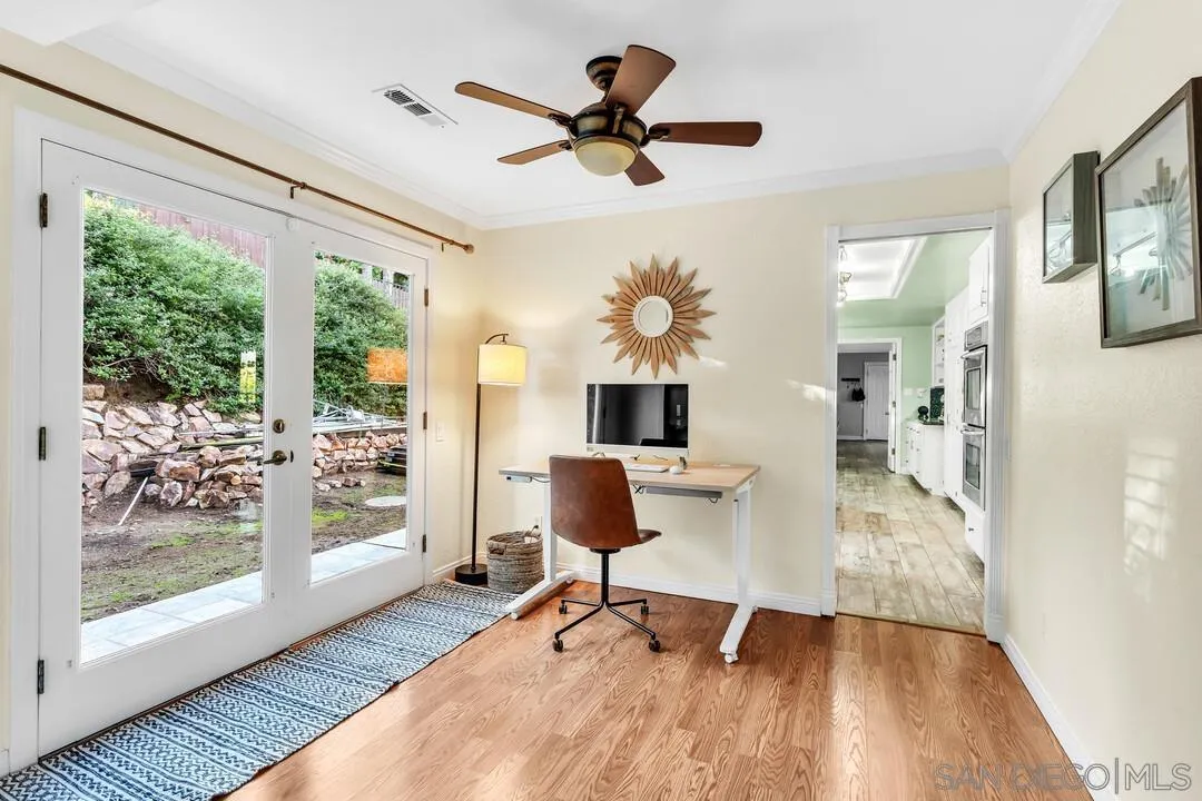 2460 Reill View Dr