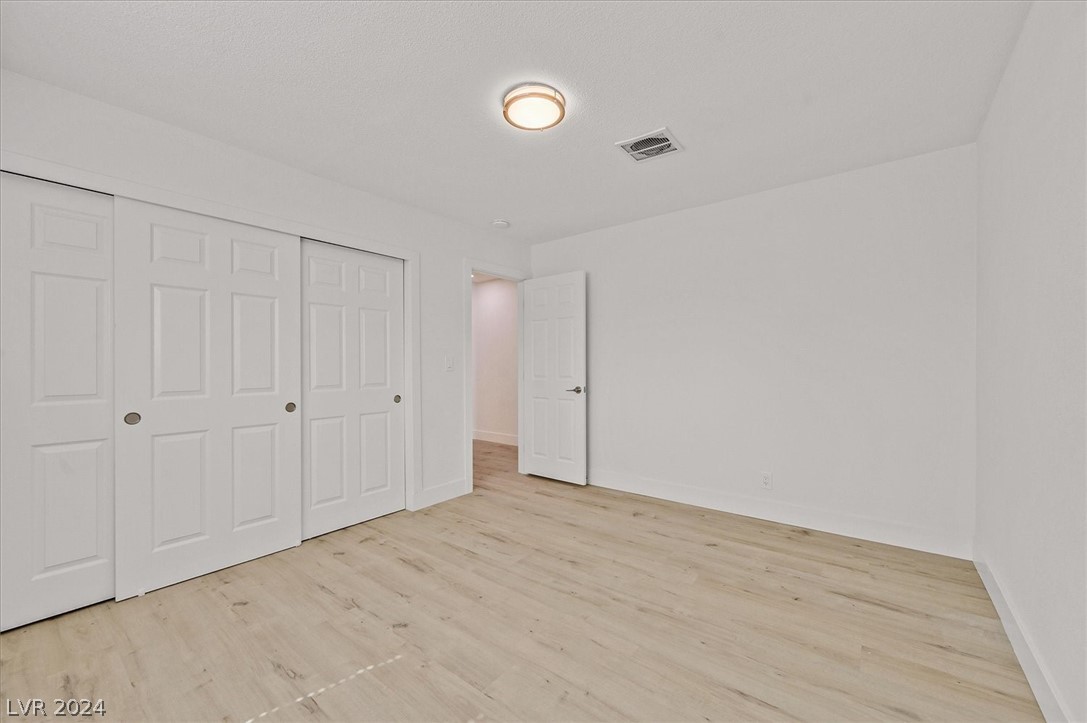 3132 Iroquois Lane