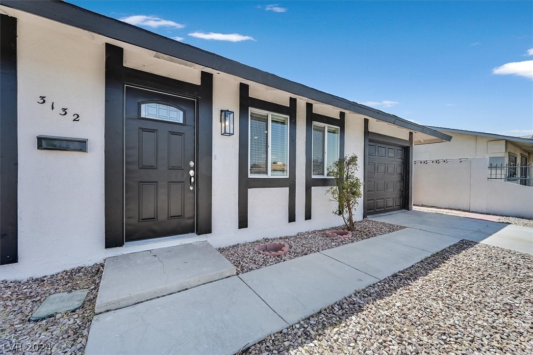 3132 Iroquois Lane