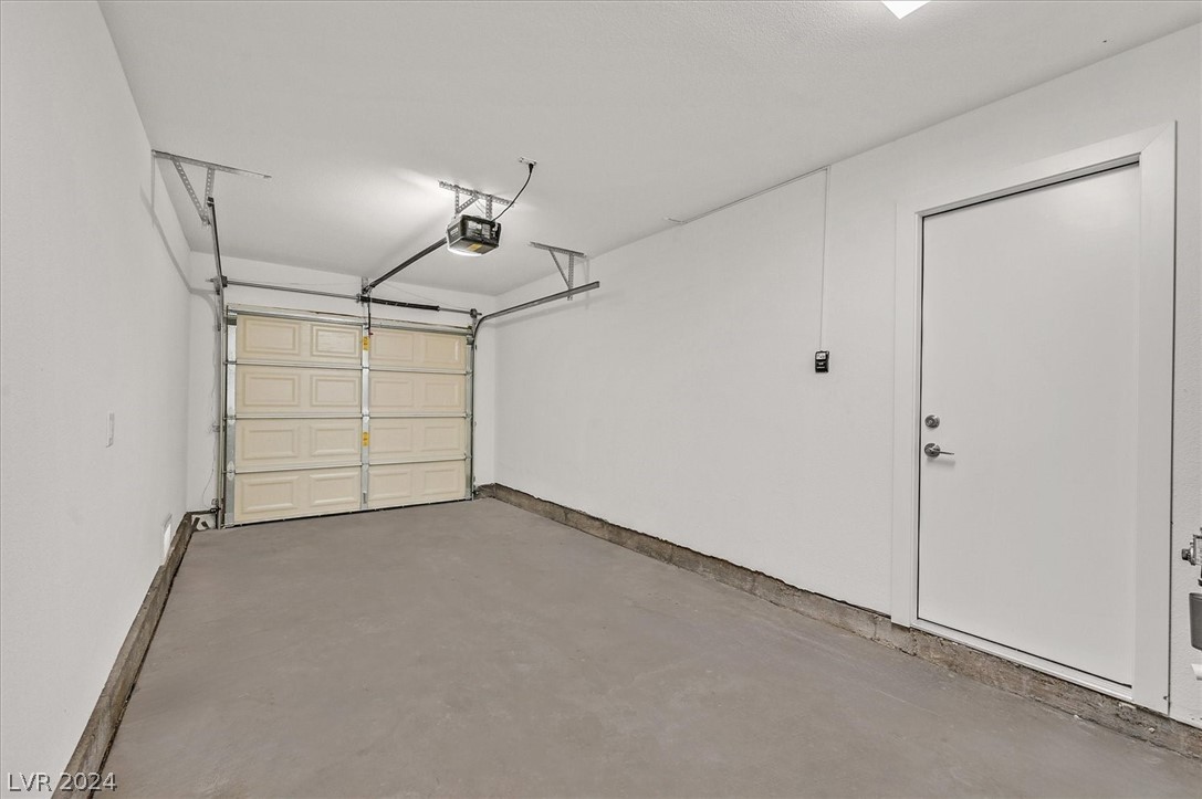 3132 Iroquois Lane