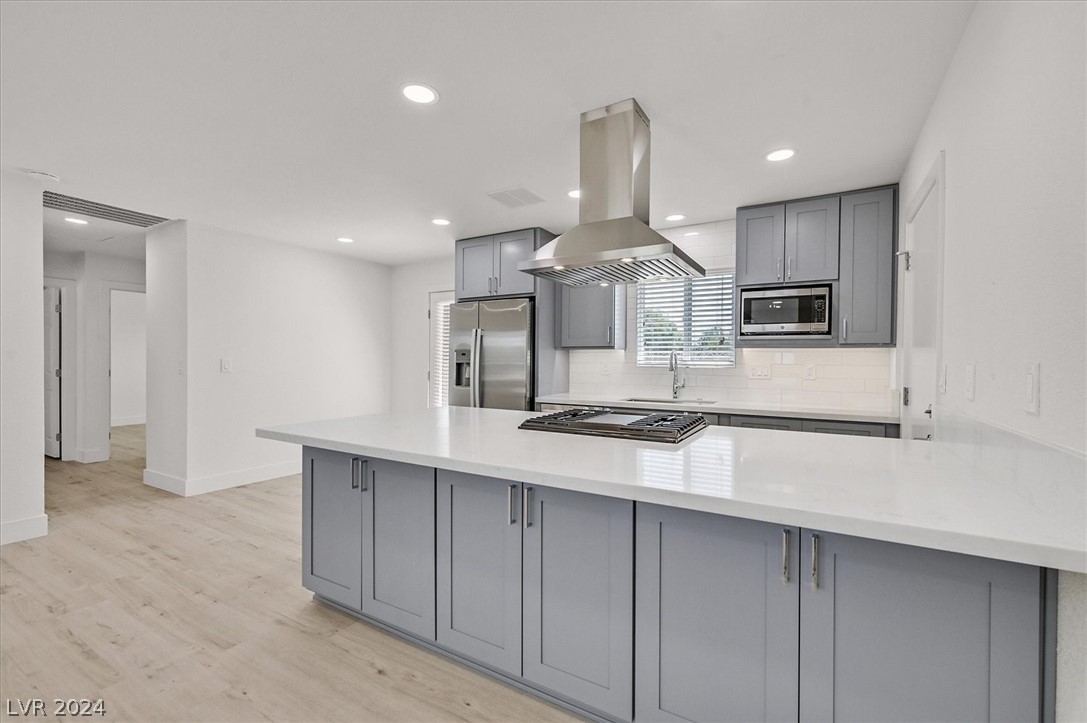 3132 Iroquois Lane