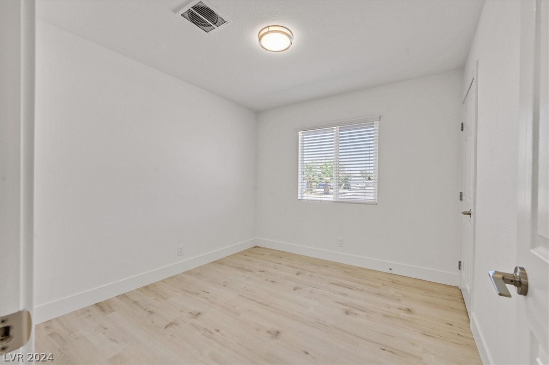 3132 Iroquois Lane