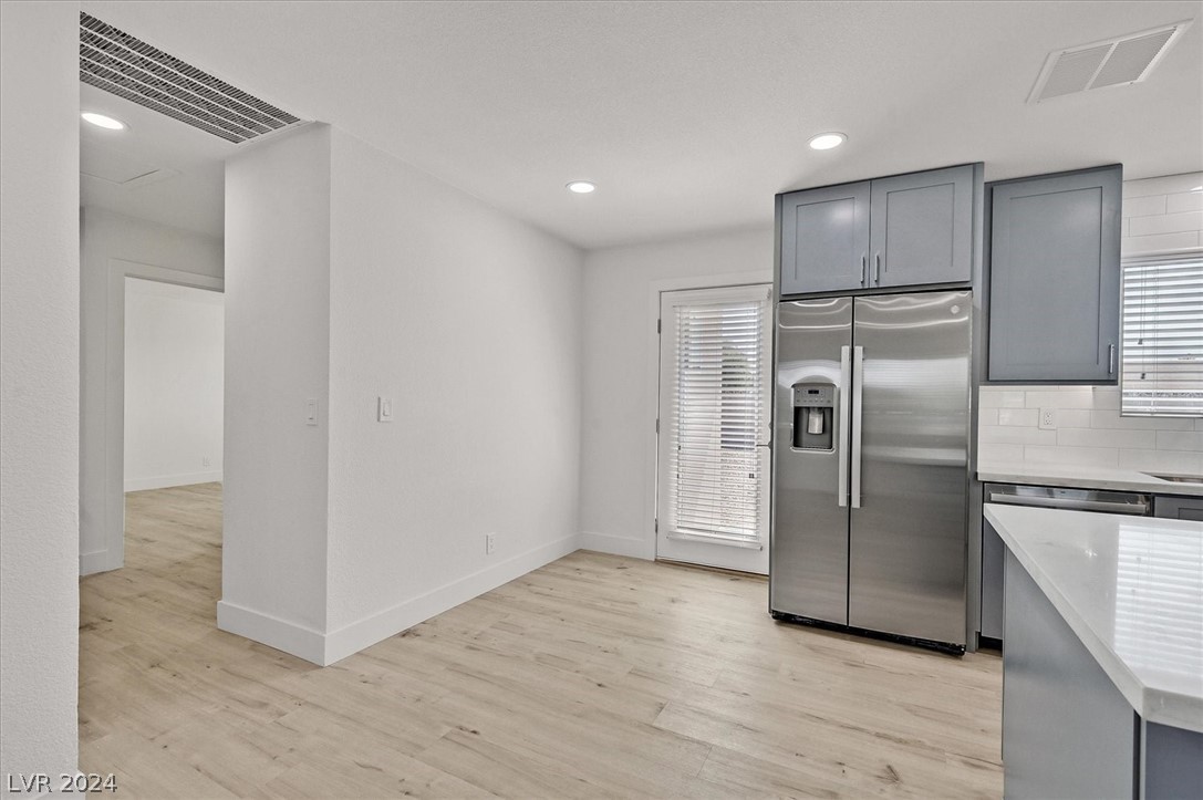 3132 Iroquois Lane