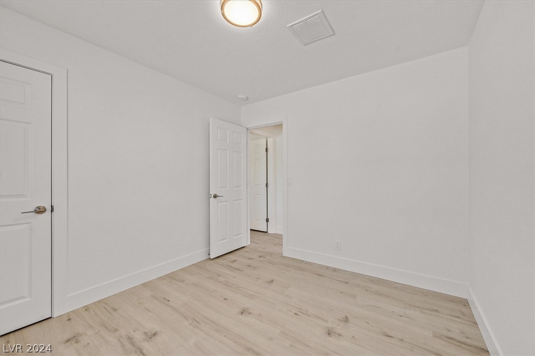 3132 Iroquois Lane