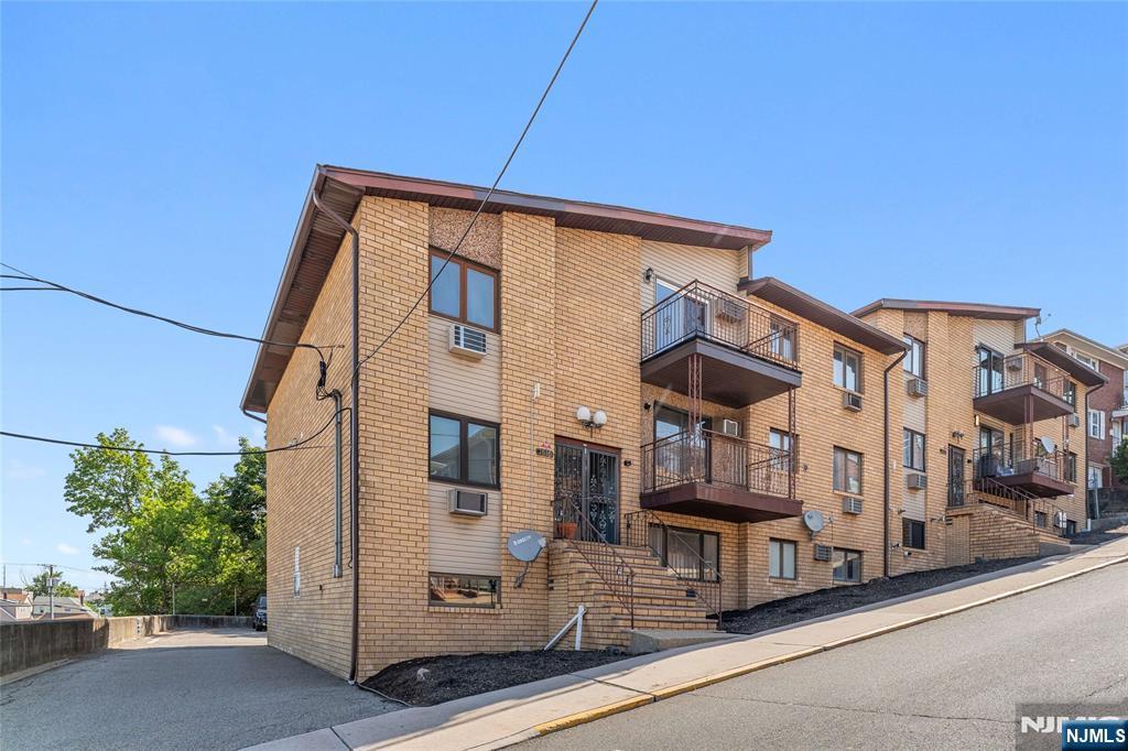 1616 74th Street 206