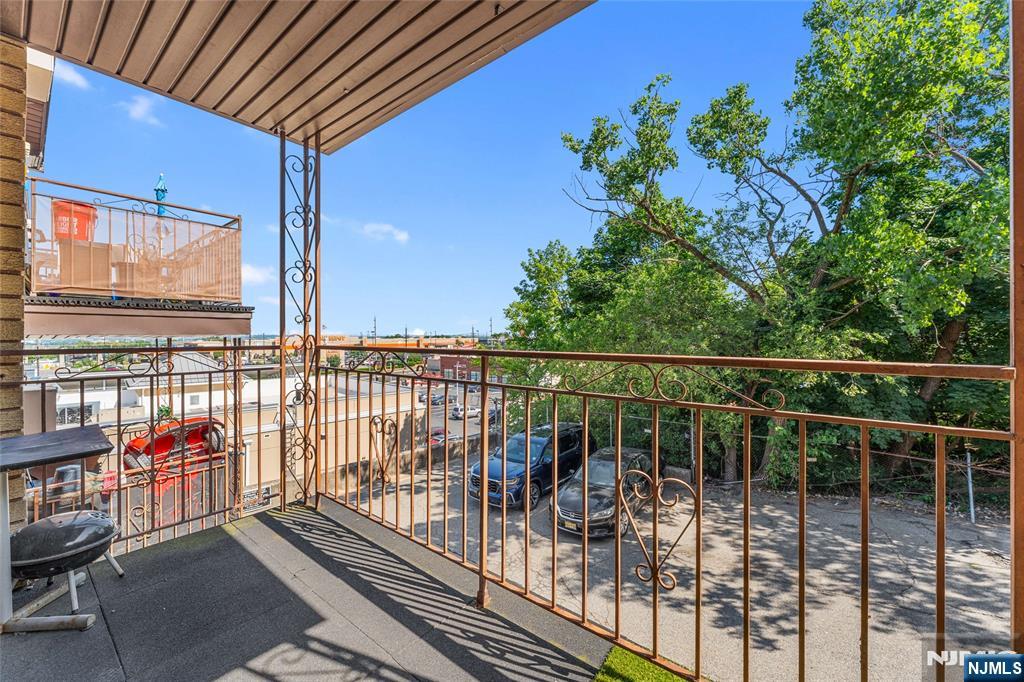 1616 74th Street 206
