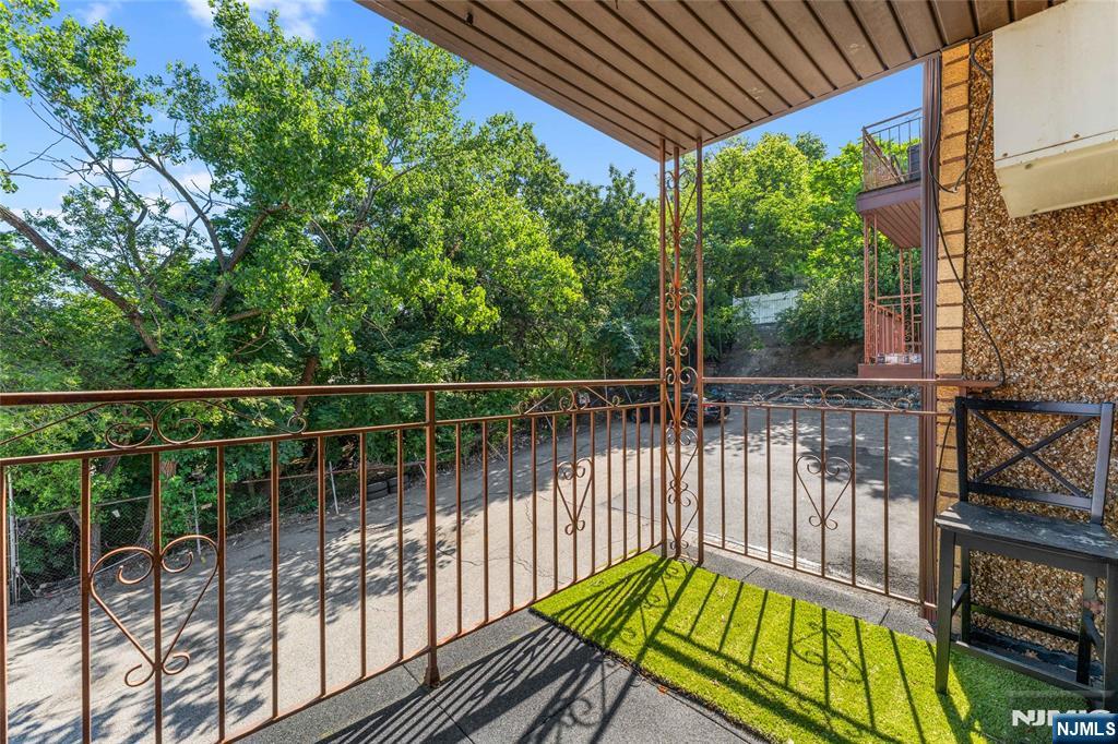 1616 74th Street 206