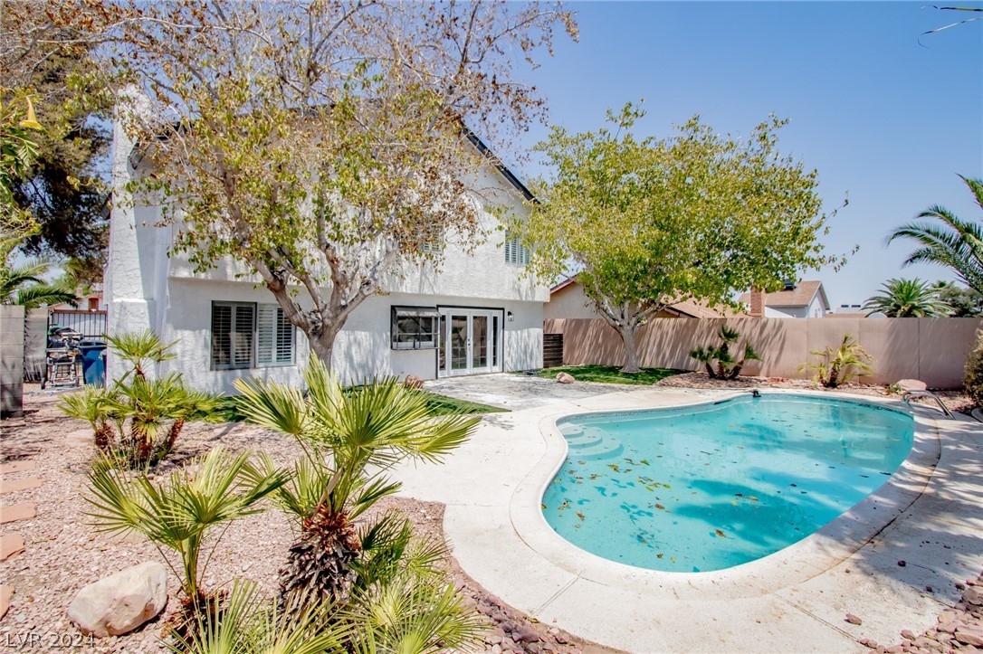 7011 Wedgewood Way