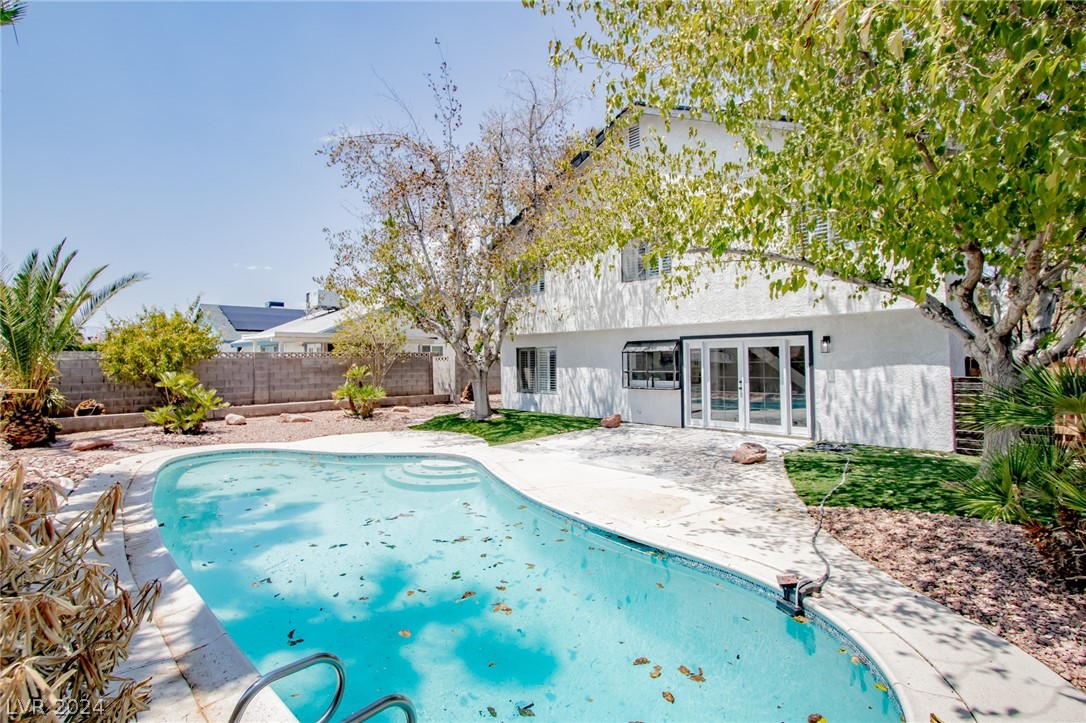 7011 Wedgewood Way