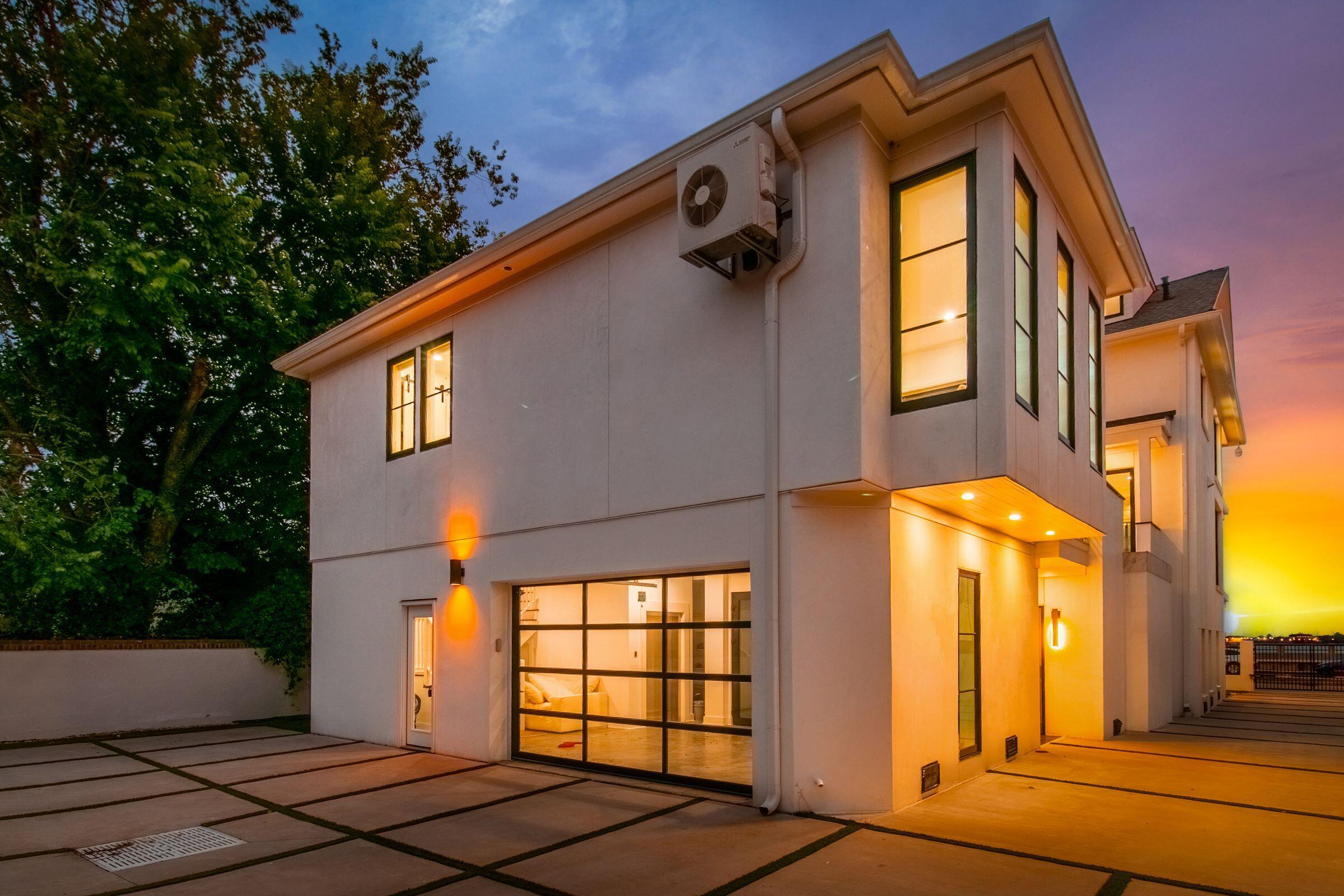 100 Murray Boulevard