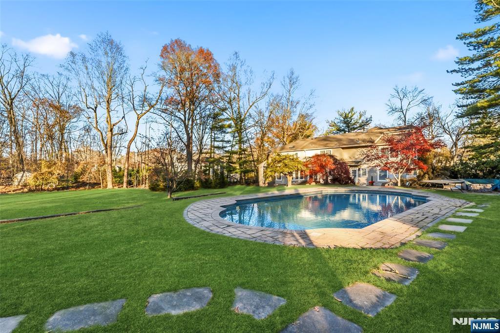 27 Pine Hill Road