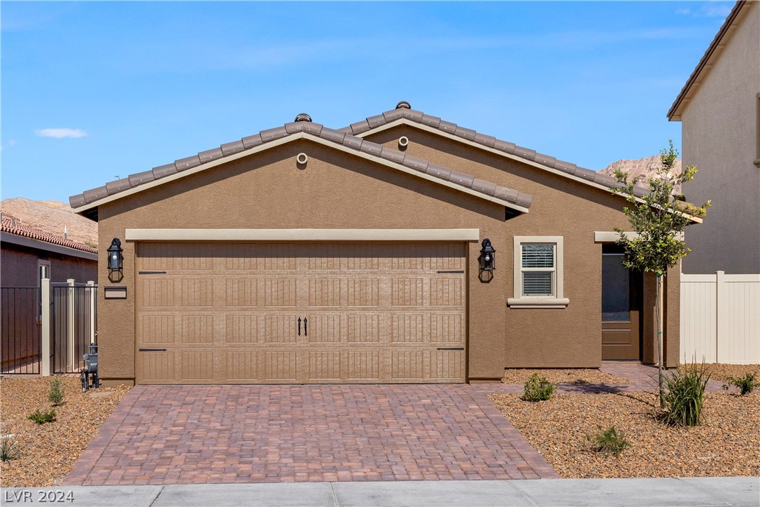 1700 Oro Grande Drive
