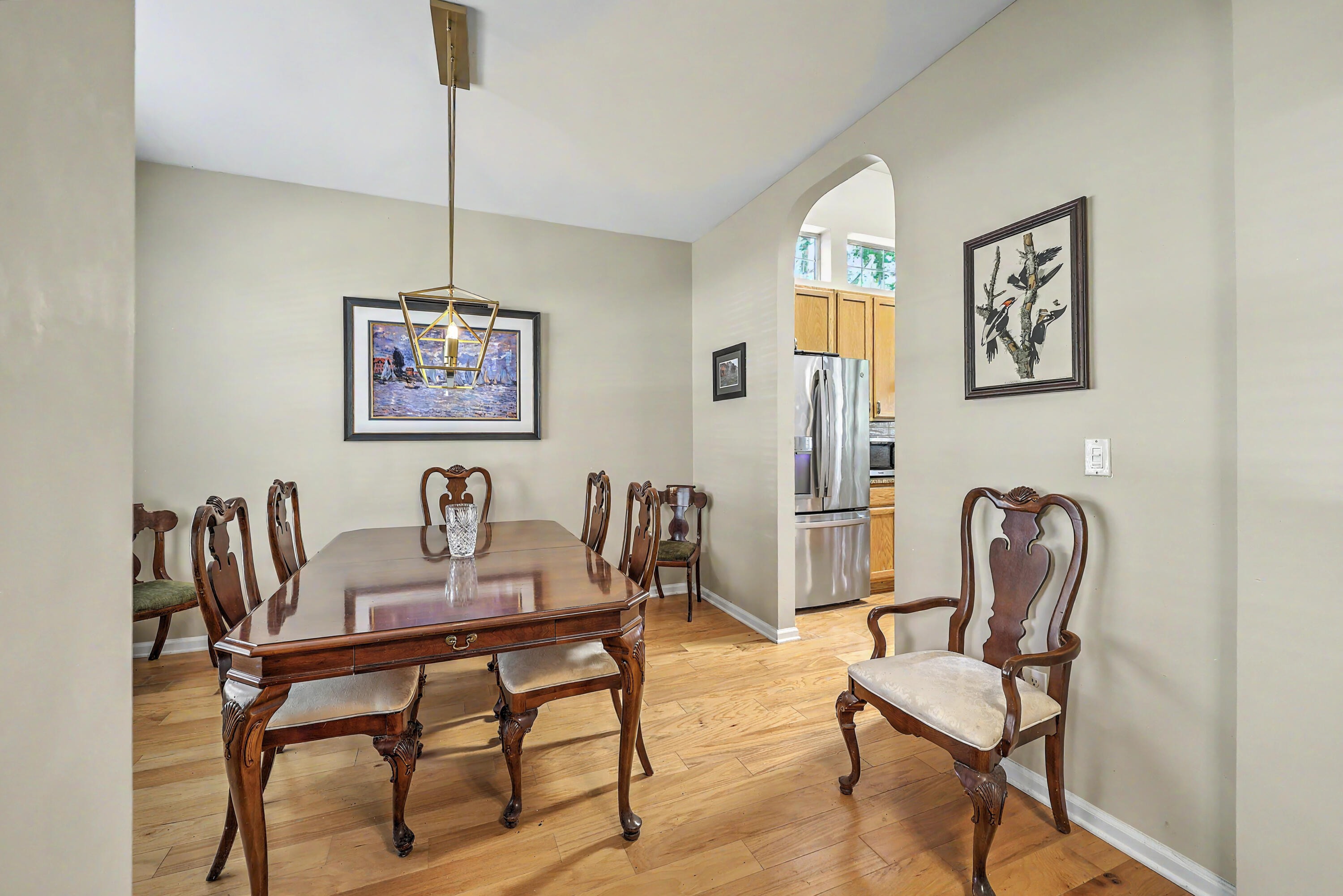 561 Pointe Of Oaks Road