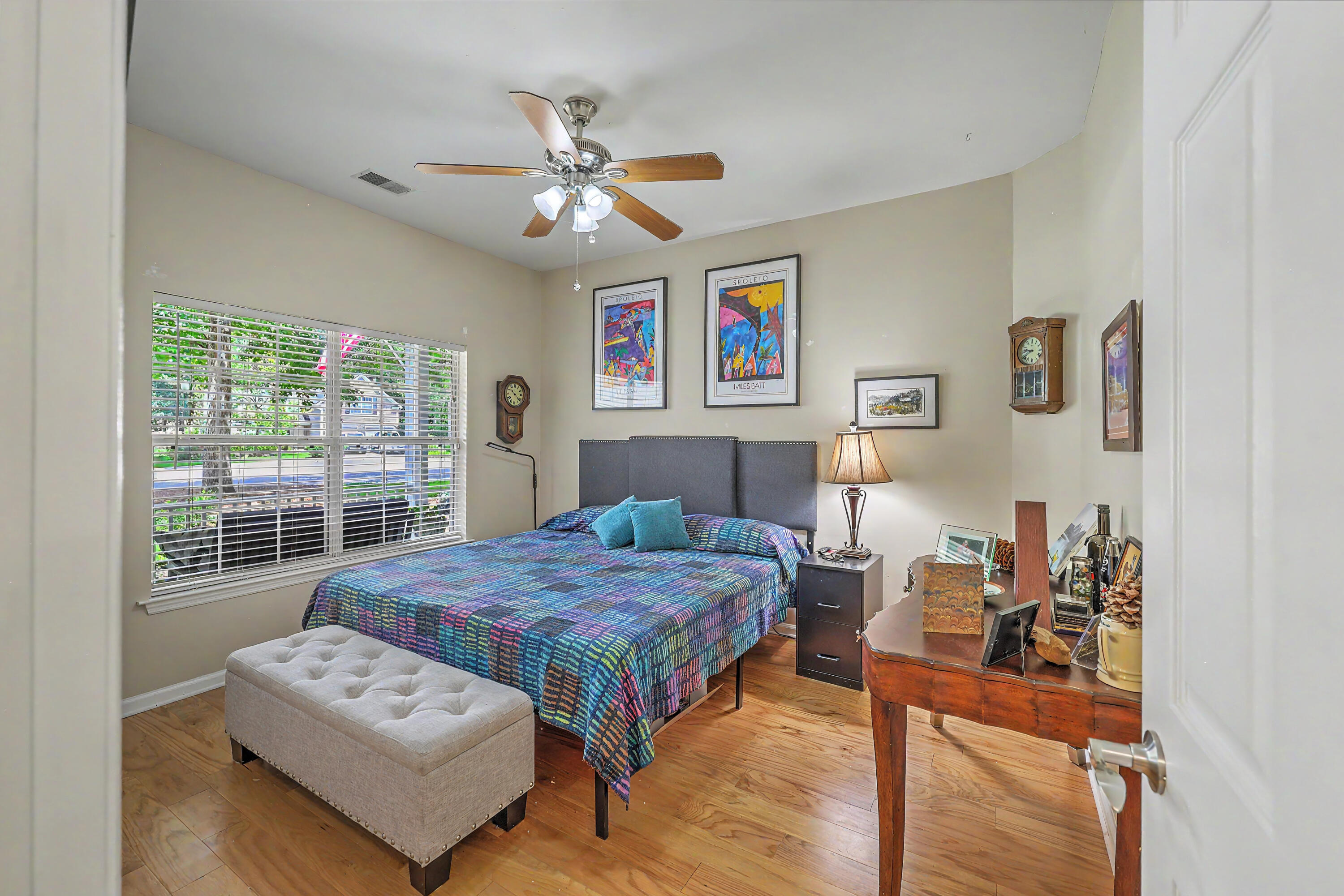 561 Pointe Of Oaks Road