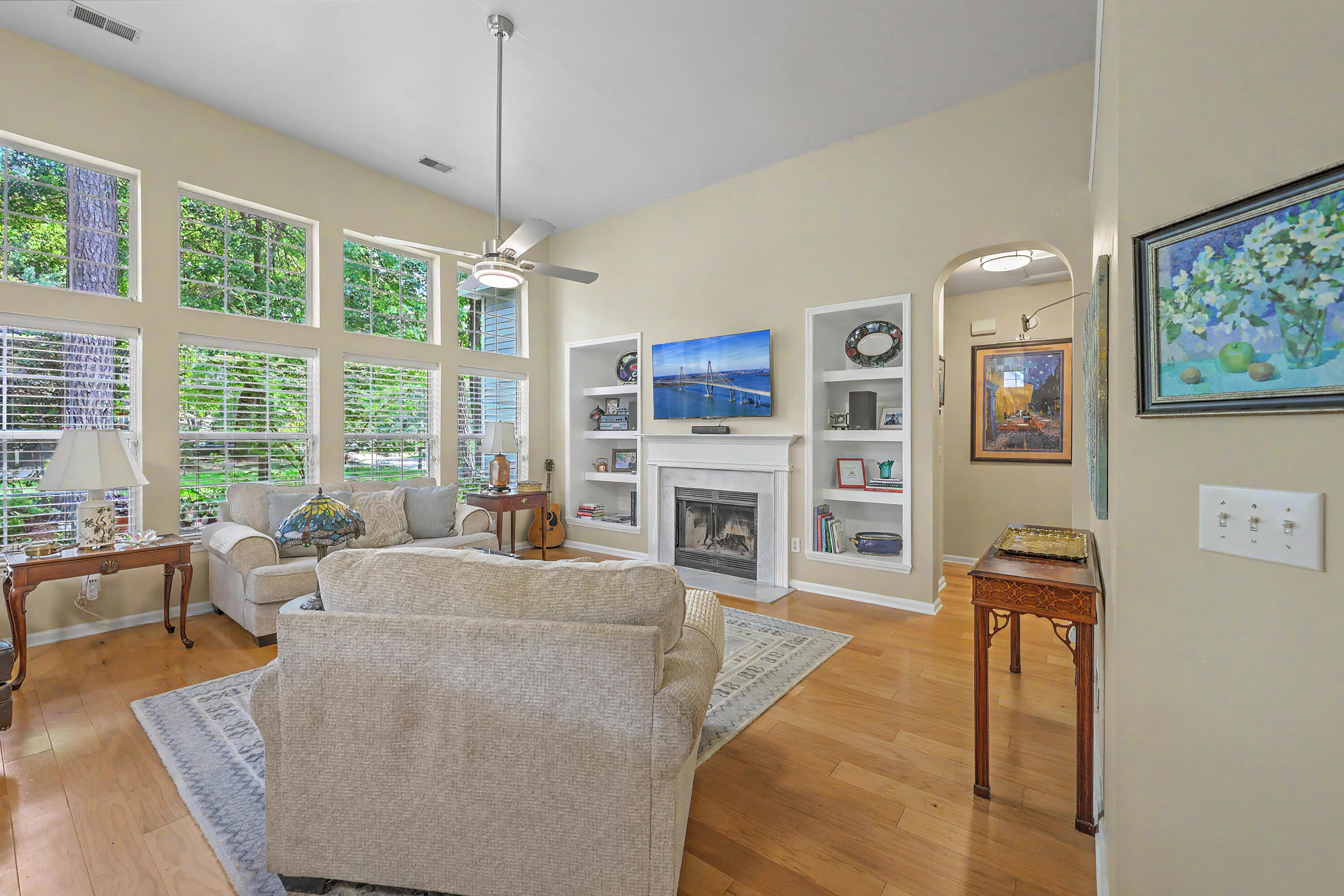 561 Pointe Of Oaks Road