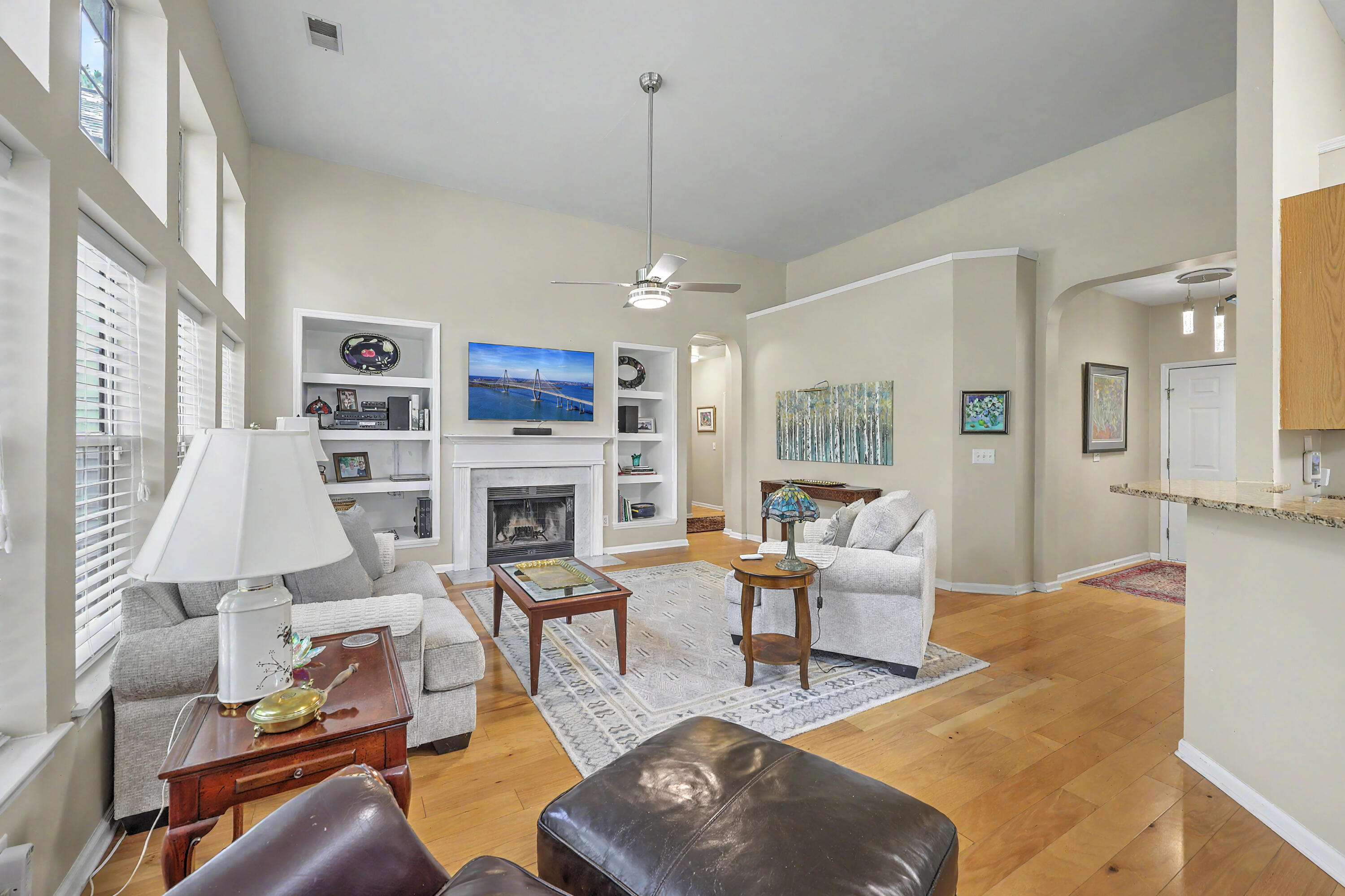 561 Pointe Of Oaks Road