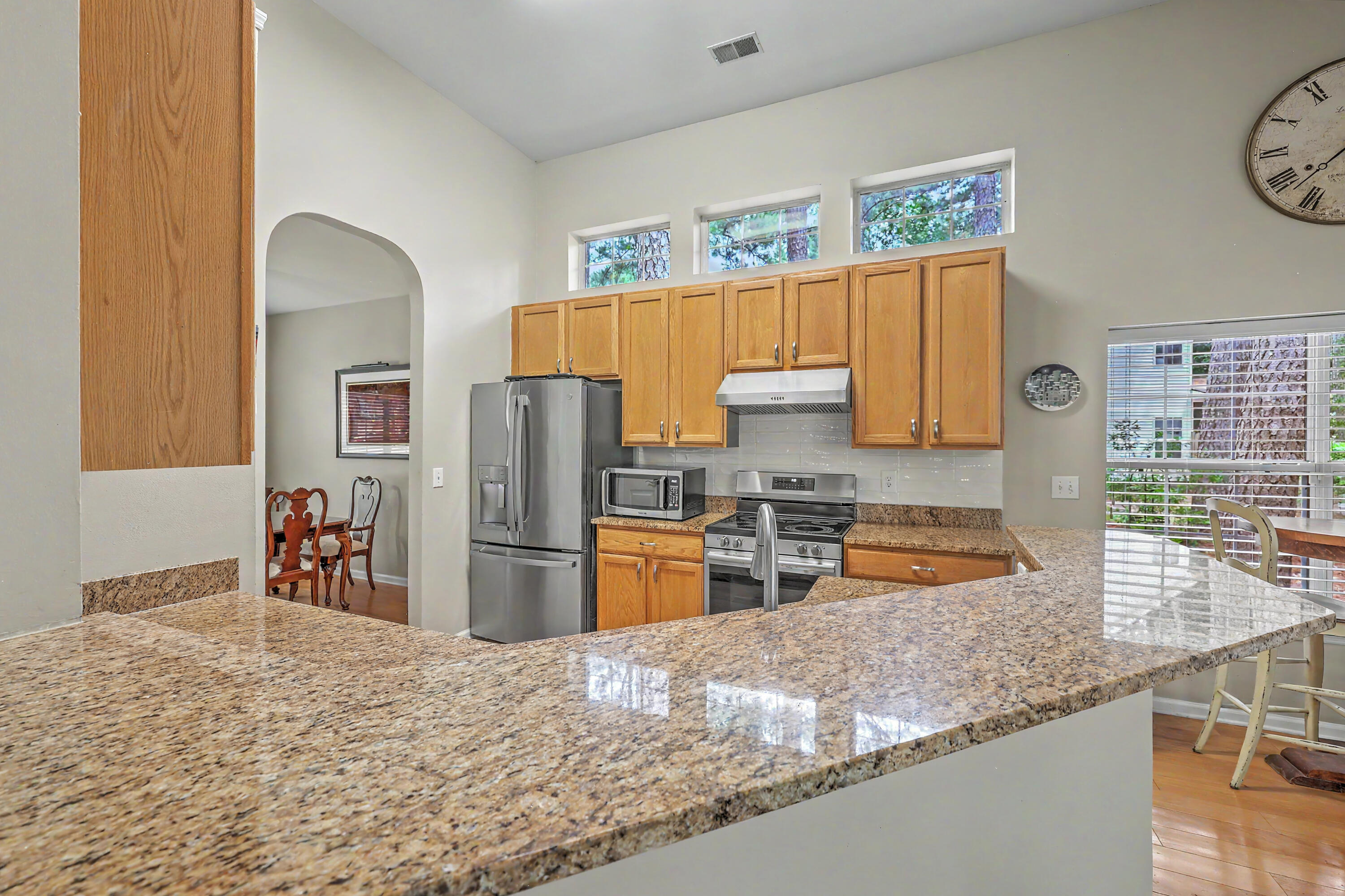 561 Pointe Of Oaks Road
