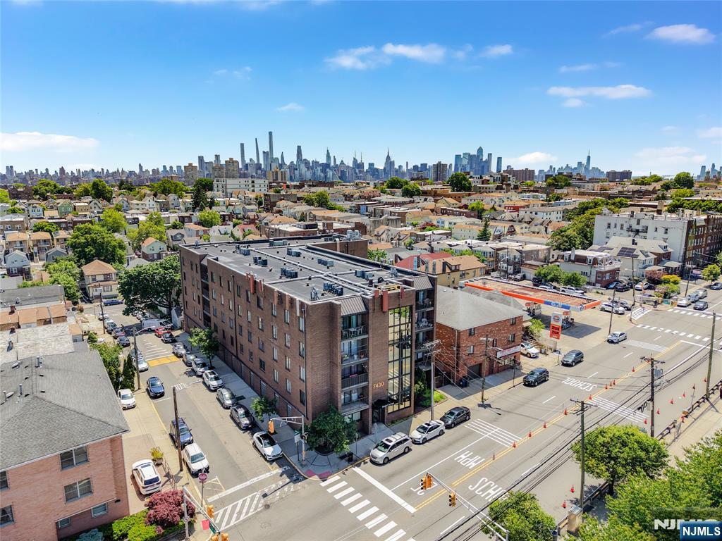 7430 Kennedy Boulevard 304