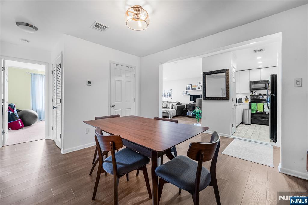 7430 Kennedy Boulevard 304