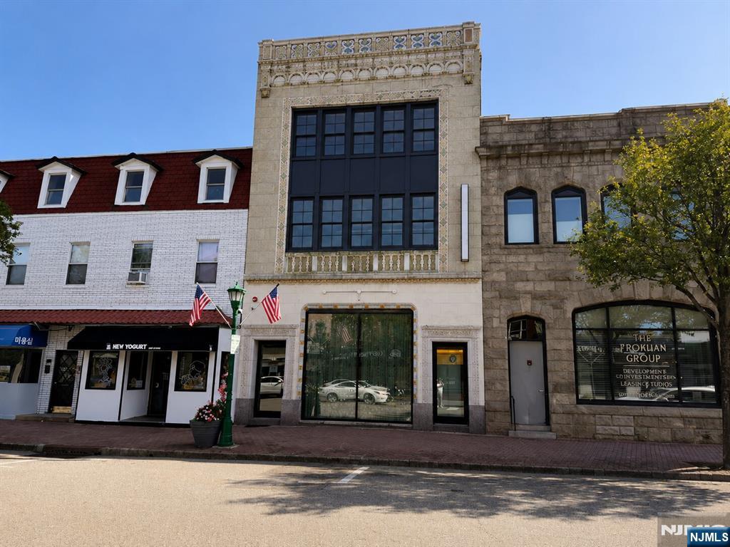 231 Closter Dock Road